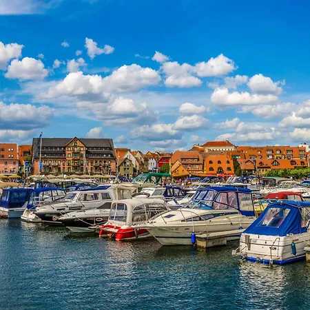 Mueritzrast - Mit Terasse Und Mueritzblick * ヴァーレン