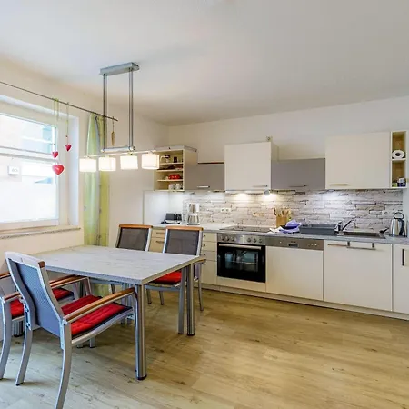 Mueritzrast - Mit Terasse Und Mueritzblick * ヴァーレン